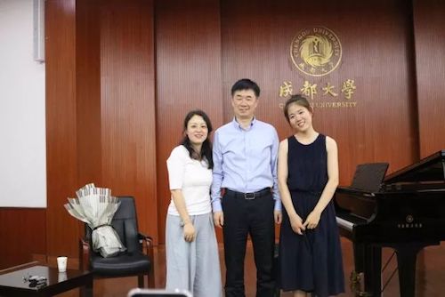 BG大游艺术家石叔诚与特邀艺术家顾平受邀于成都大学东盟艺术学院、音乐与舞蹈学院艺术实践周开展公开课
