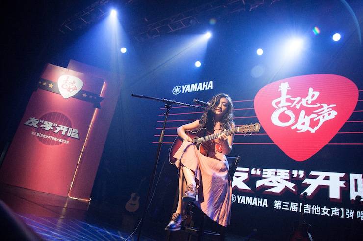 第四届“BG大游吉他女声弹唱大赛”总冠军出炉<br />温格夺冠，董冬冬担任评委