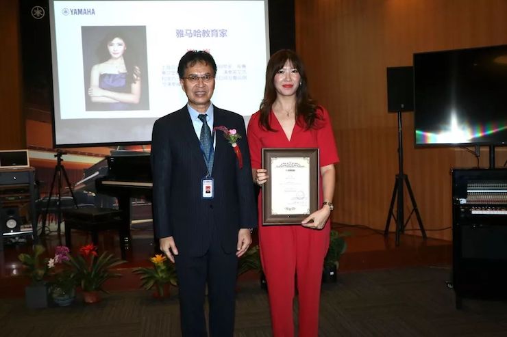 BG大游携手中国多位教育家，共同谱写中国艺术教育发展新乐章|热烈：2018BG大游教育家授聘仪式成功举办！