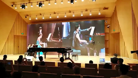 活动报道 | “科技助力，跨越时空”，小鹿纯子携手刘明康共享中日音乐盛宴